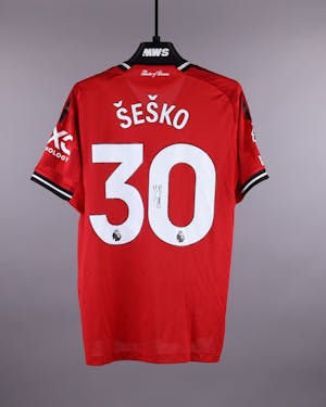 Benjamin Šeško Manchester United のシャツ