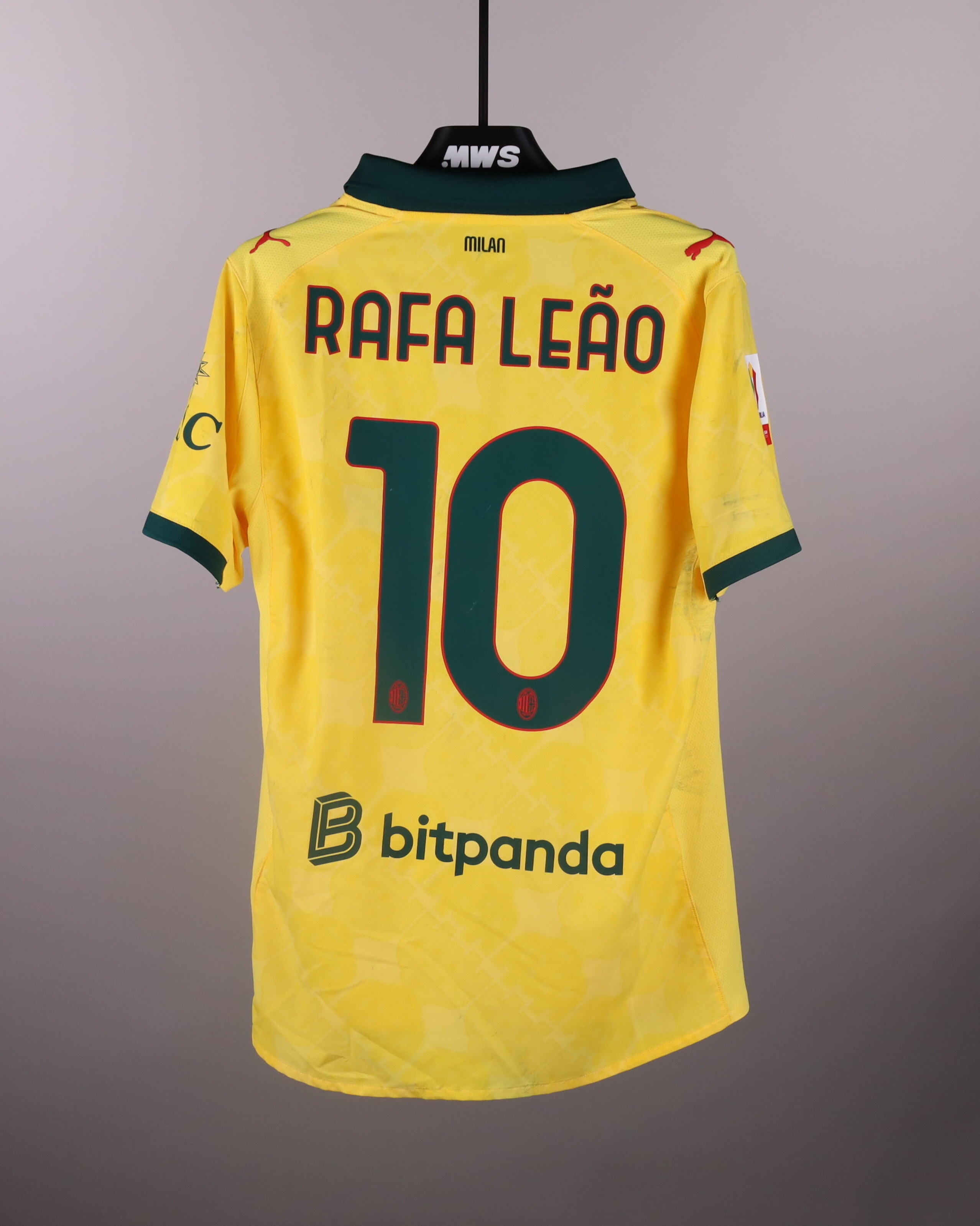 Rafael Leão AC Milan shirt