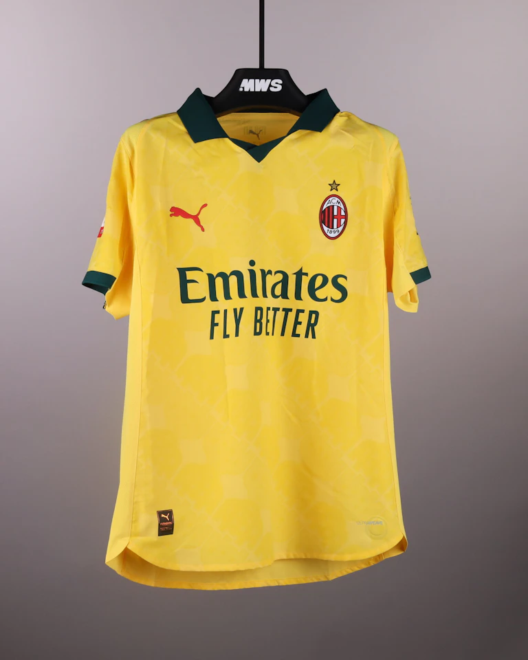 Christian Pulisic AC Milan shirt