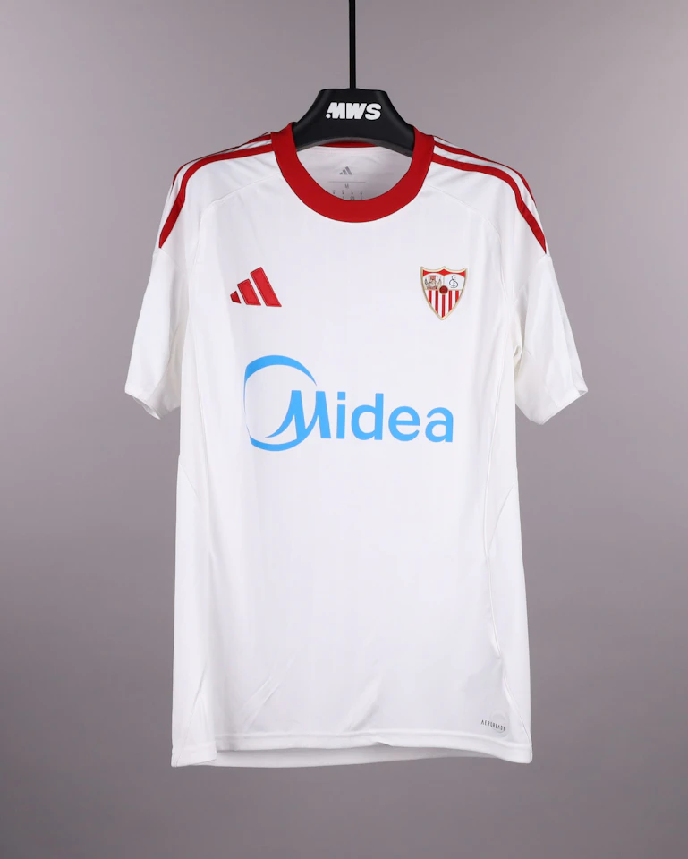 César Azpilicueta Sevilla FC shirt