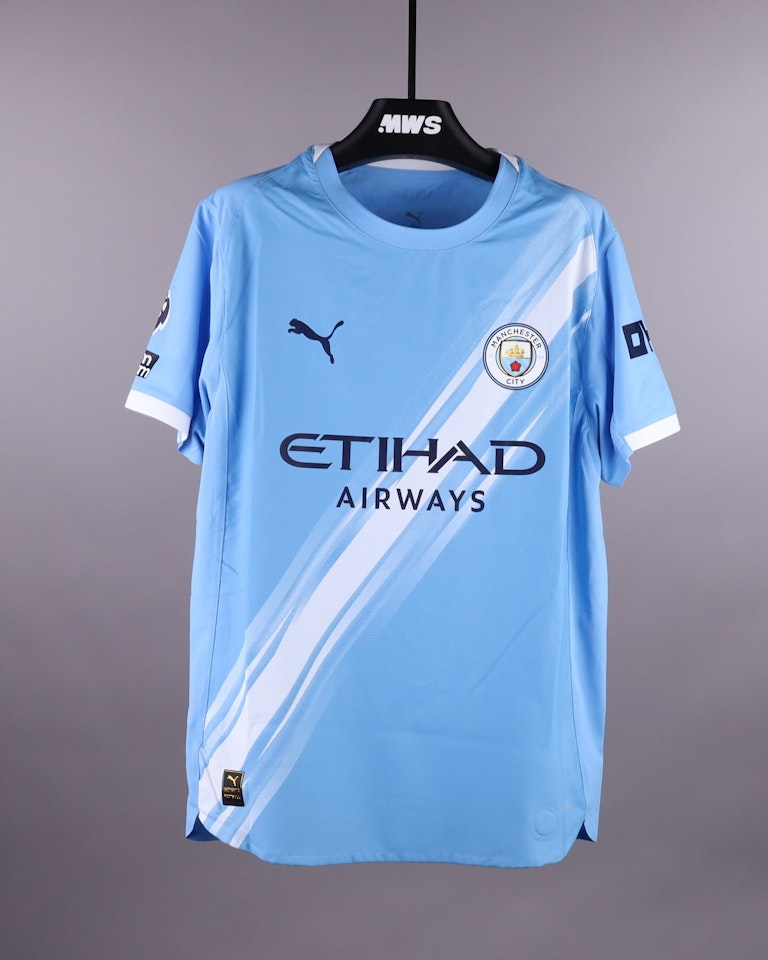 Erling Haaland Manchester City shirt