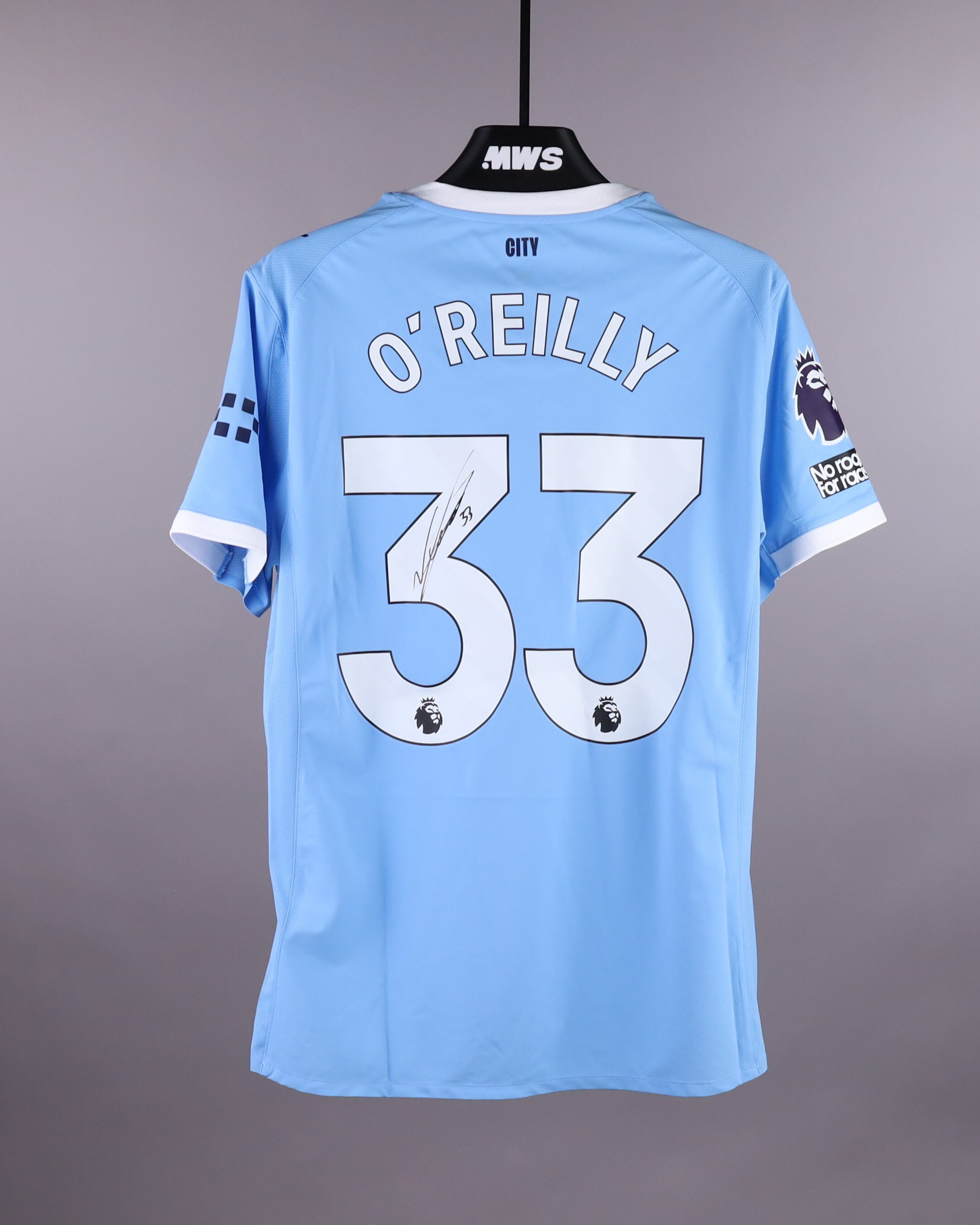Nico O'Reilly Manchester City jersey