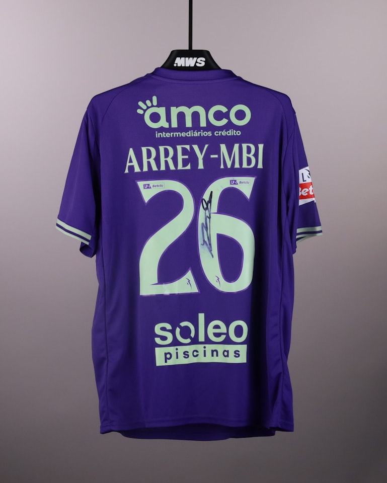 Bright Arrey-Mbi SC Braga shirt