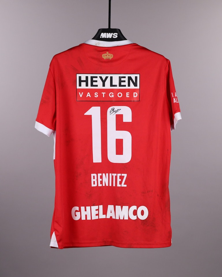 Mauricio Benítez Royal Antwerp FC shirt