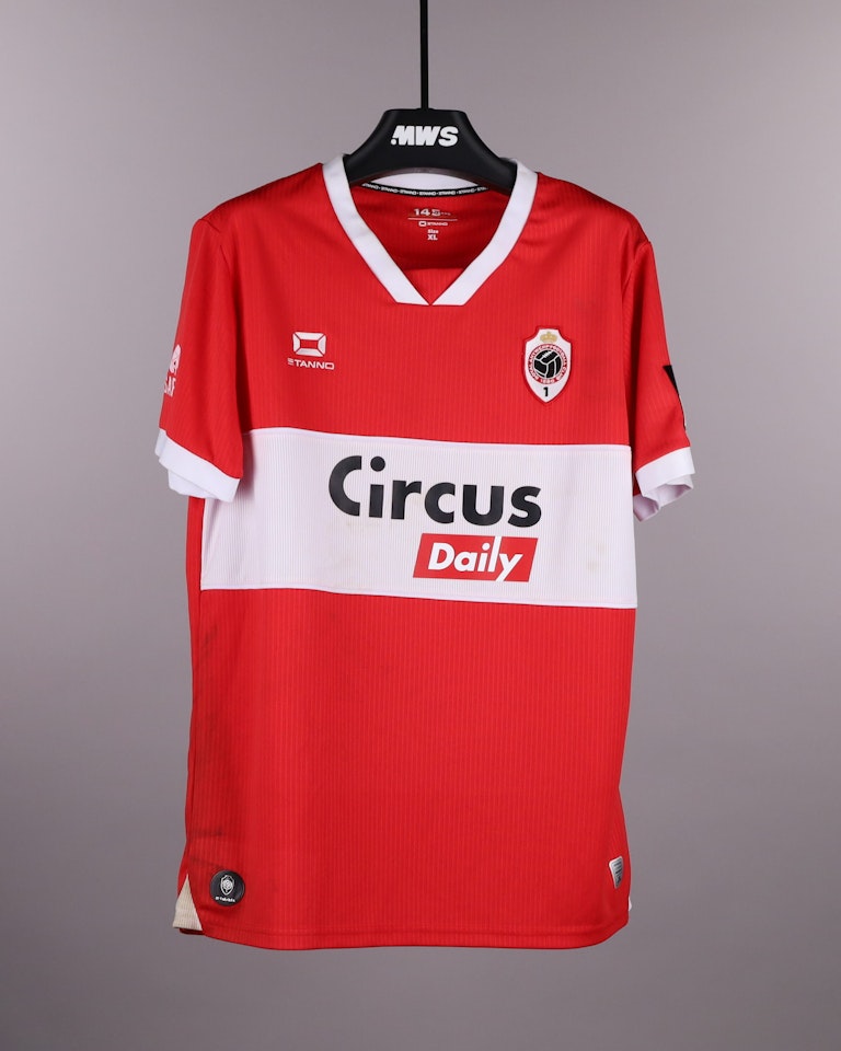 Mauricio Benítez Royal Antwerp FC shirt