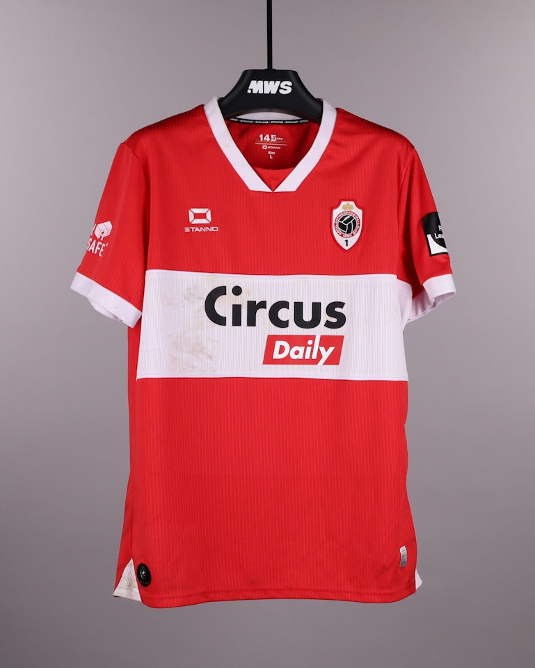 Boubakar Kouyate Royal Antwerp FC shirt