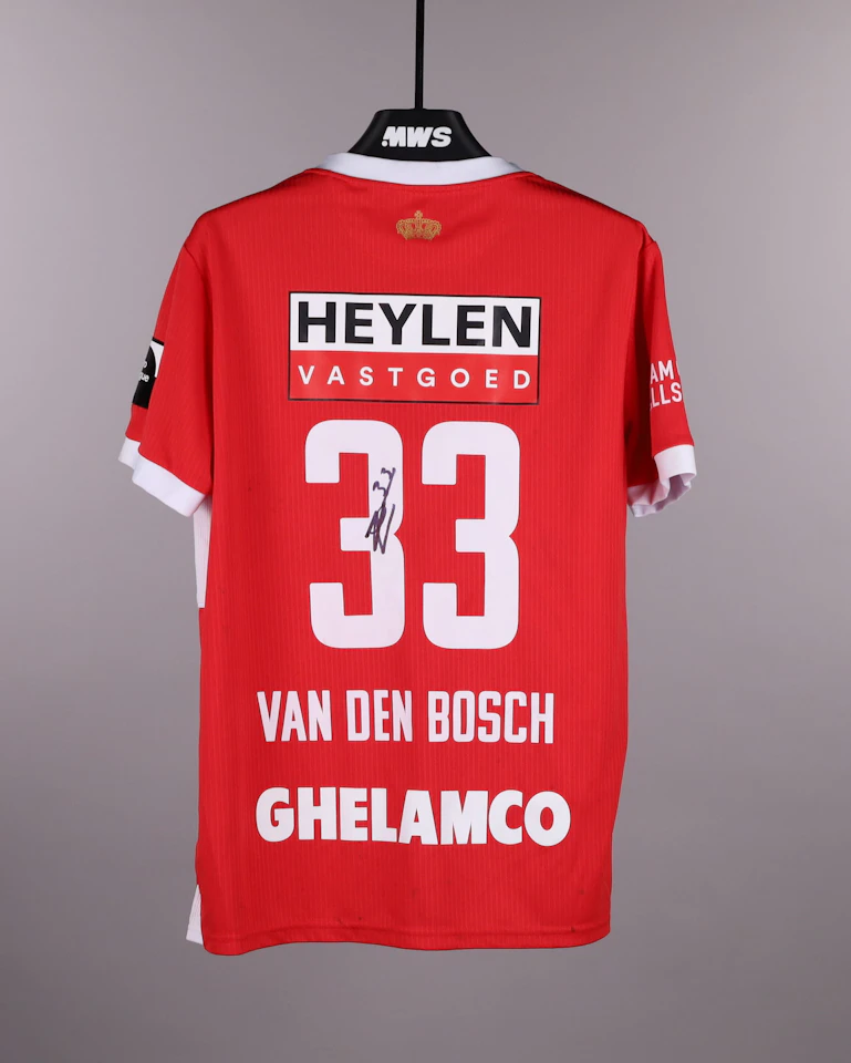 Zeno Van Den Bosch Royal Antwerp FC shirt