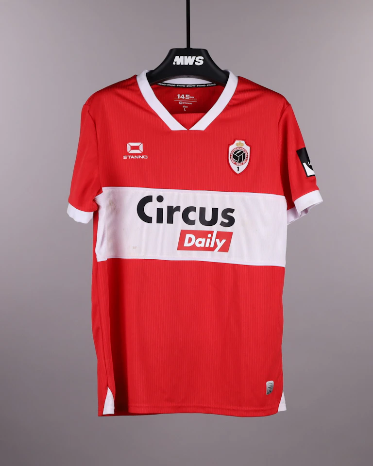 Zeno Van Den Bosch Royal Antwerp FC shirt