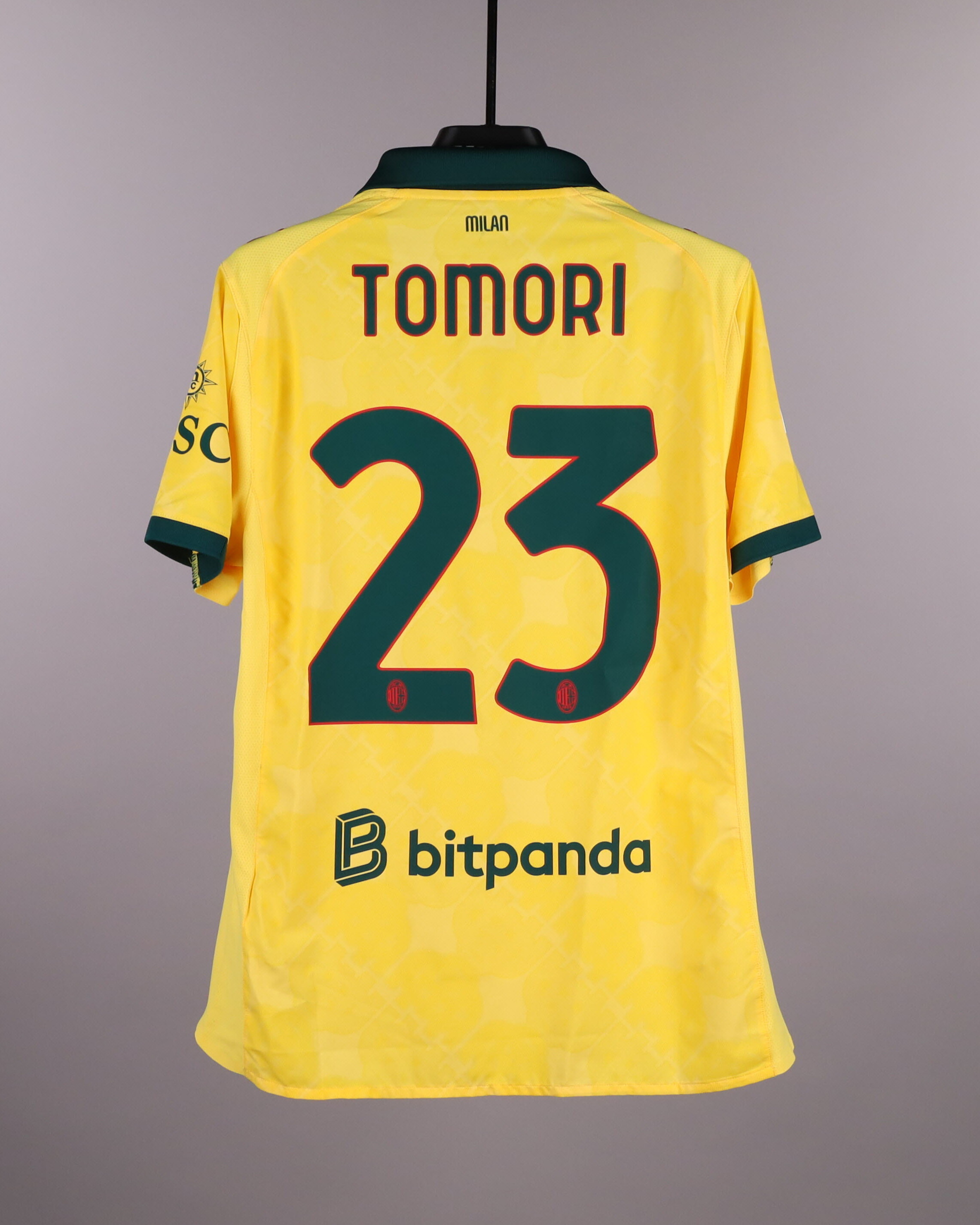 Fikayo Tomori AC Milan shirt