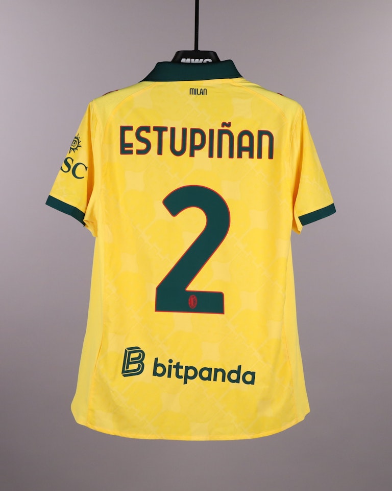 Pervis Estupiñán AC Milan shirt
