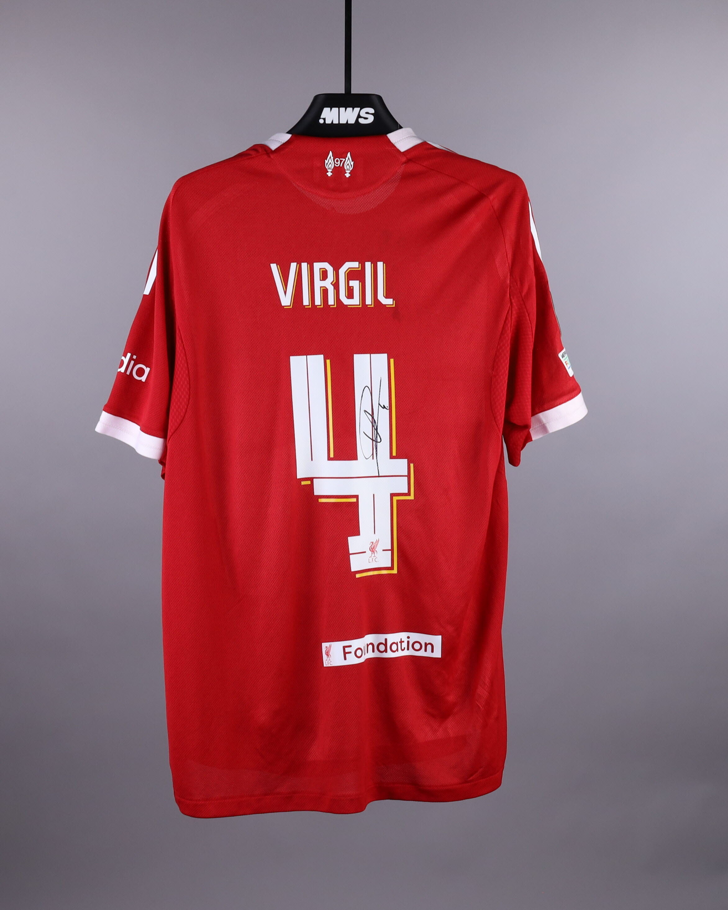 Virgil van Dijk | FC Inter Milan - Liverpool | MatchWornShirt