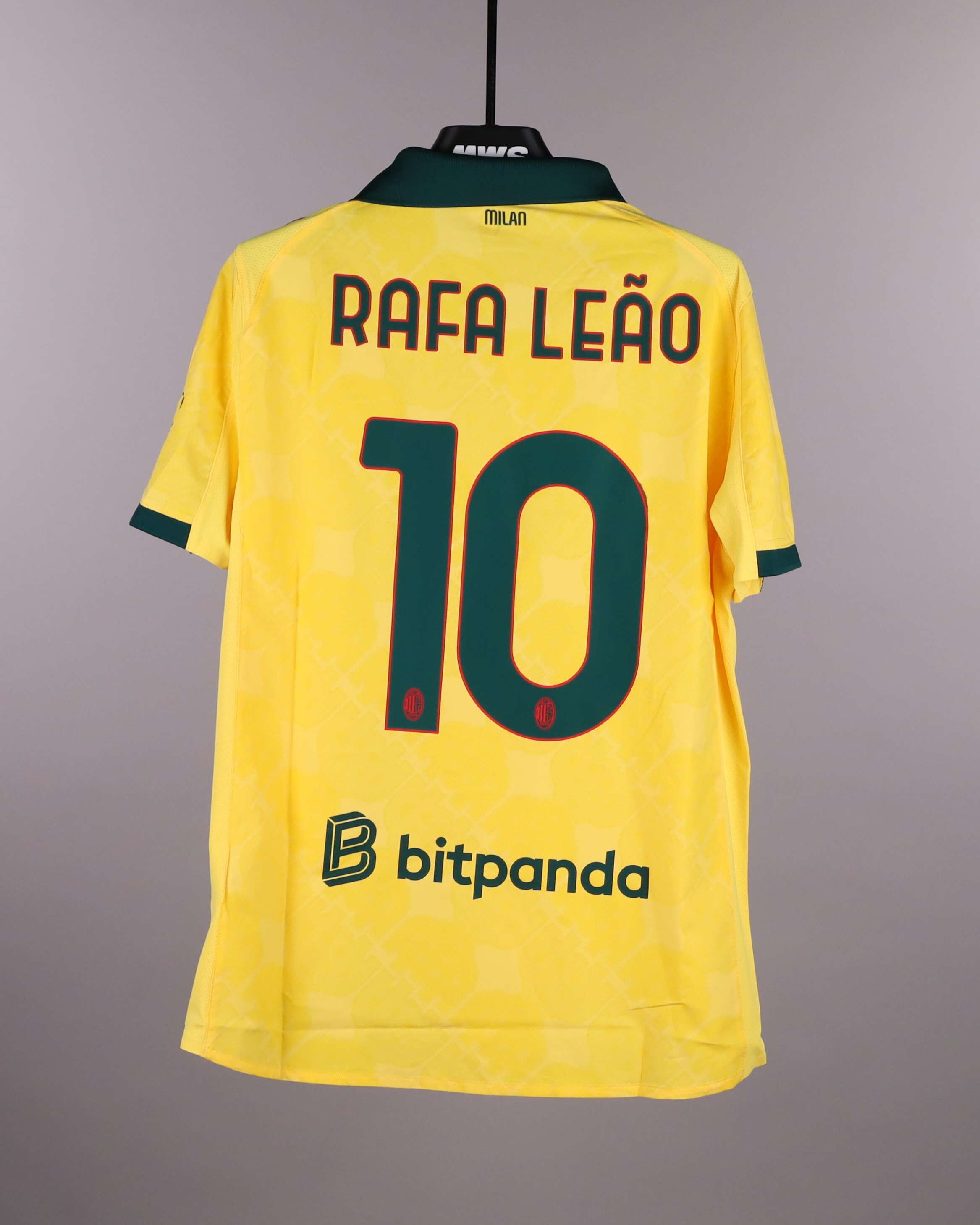 Rafael Leão AC Milan shirt
