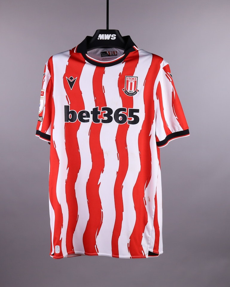 Maksym Talovierov Stoke City shirt