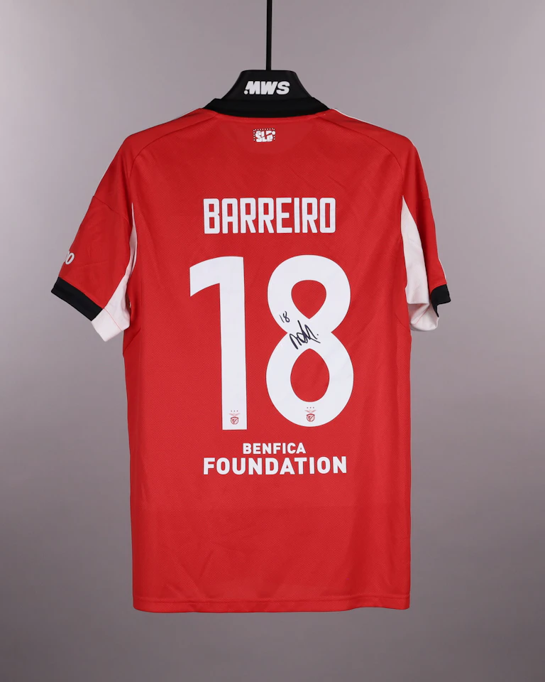 Leandro Barreiro Martins SL Benfica shirt