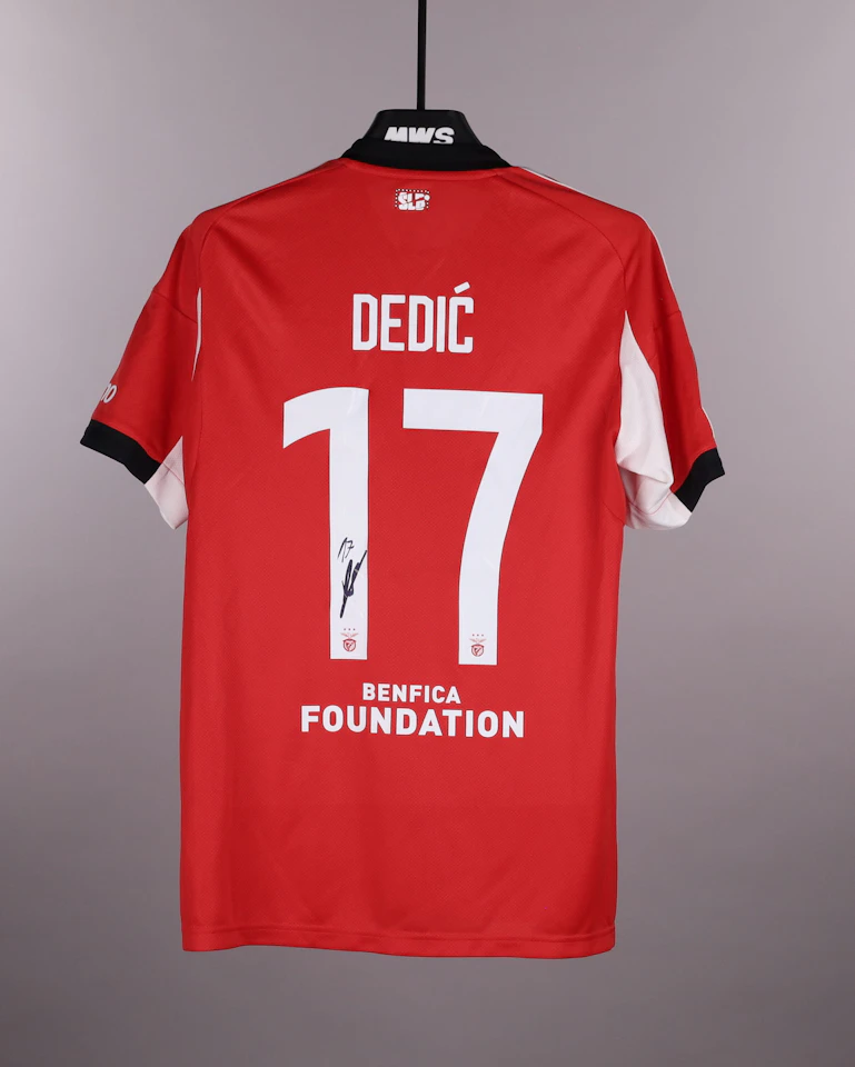 Amar Dedić SL Benfica shirt