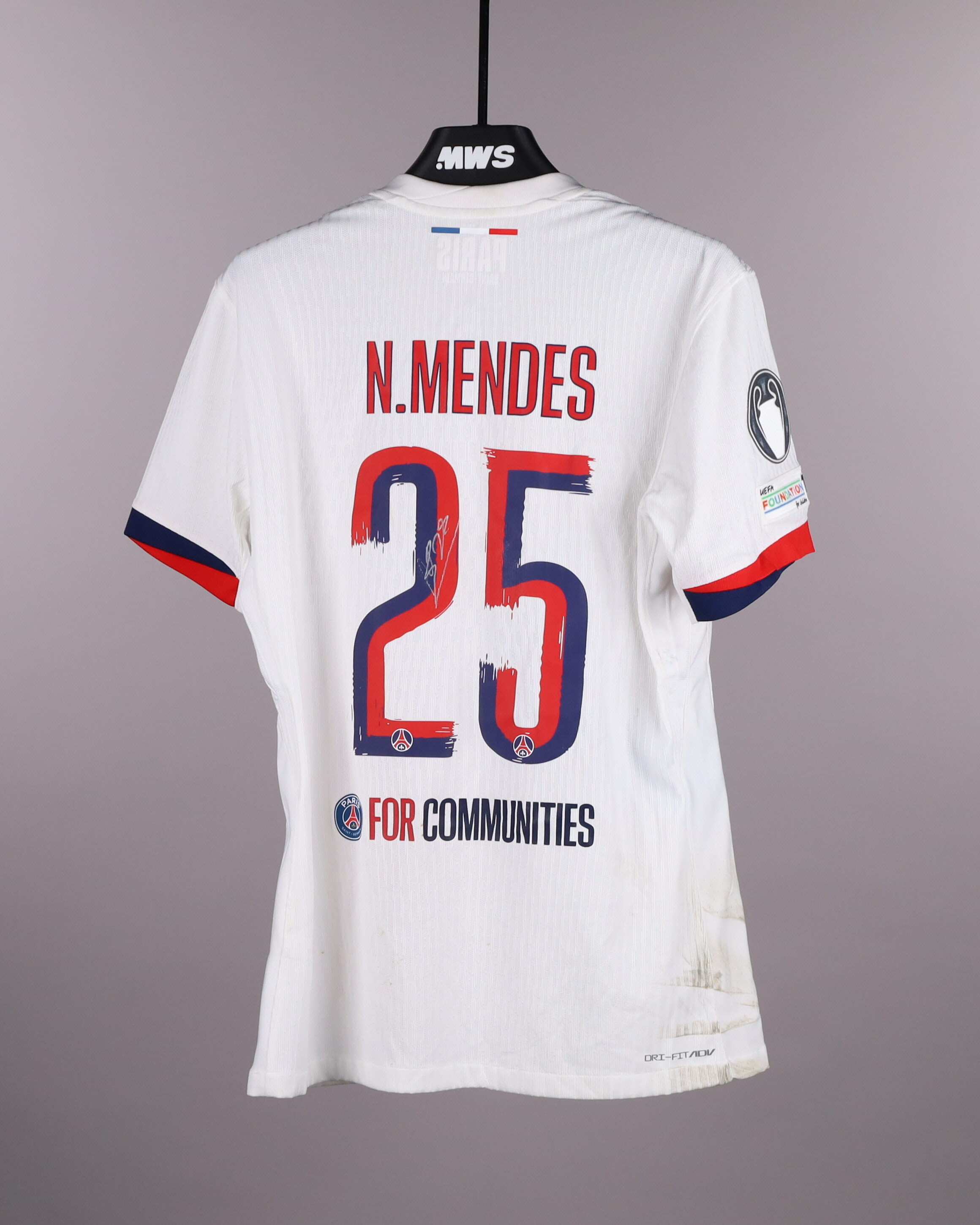 Nuno Mendes Paris Saint-Germain shirt