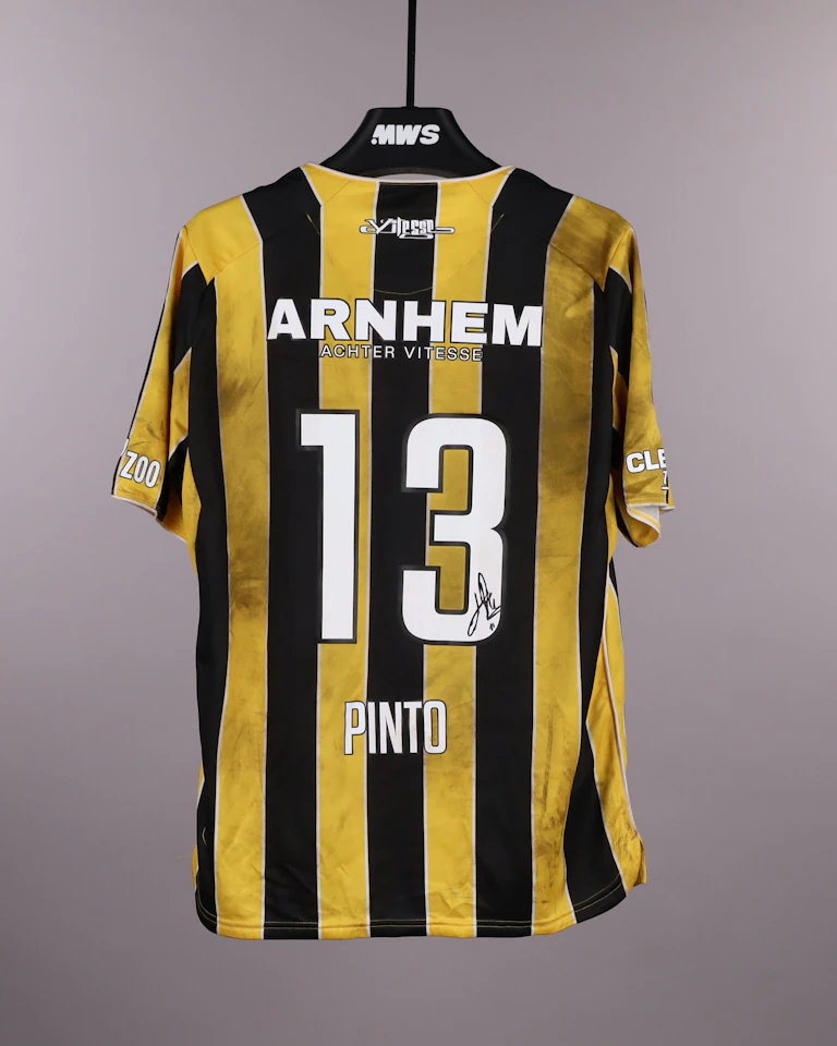 Joâo Pinto Vitesse shirt