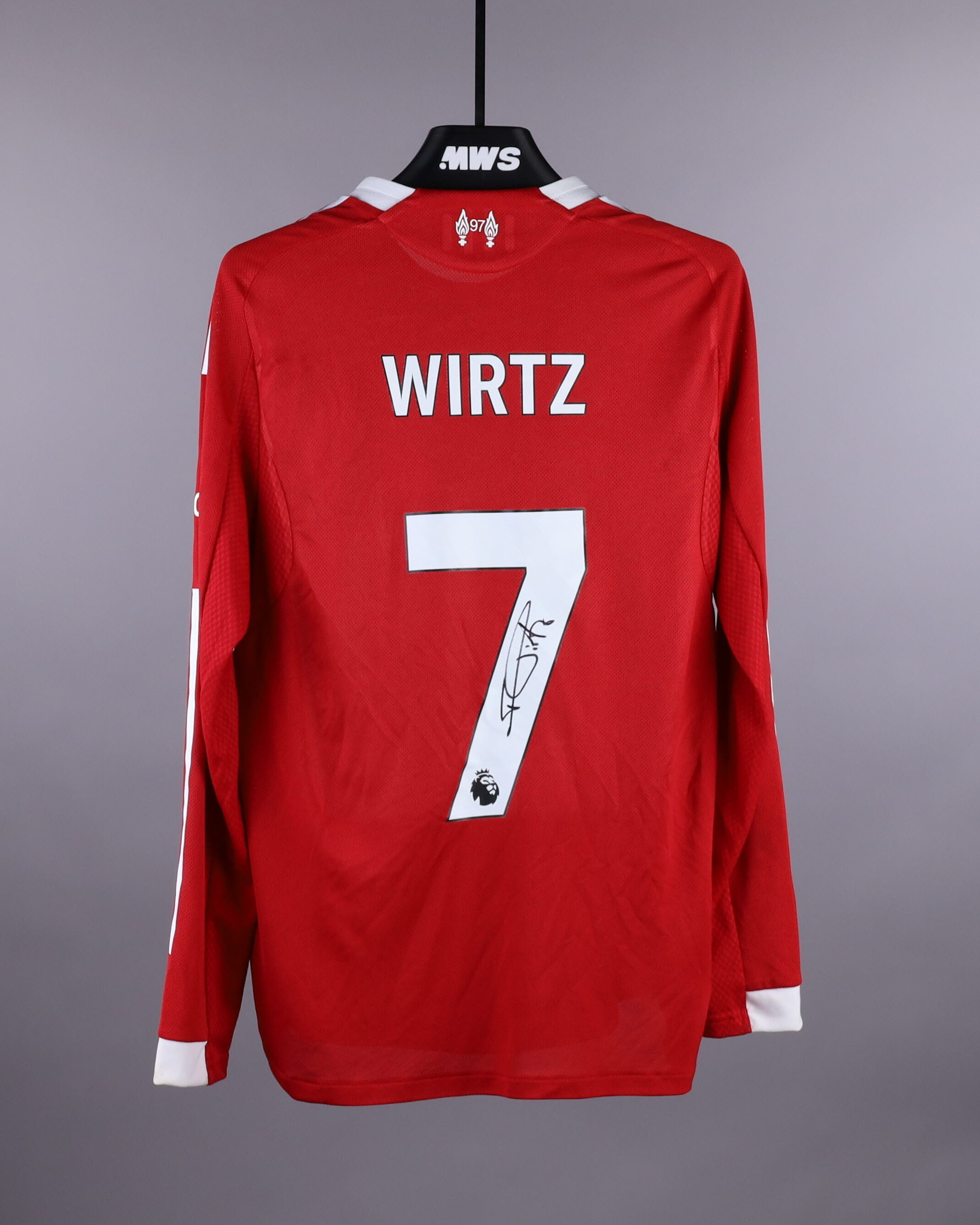 Orijinallik belgeli Florian Wirtz İmzalı Futbol Forması Bulun