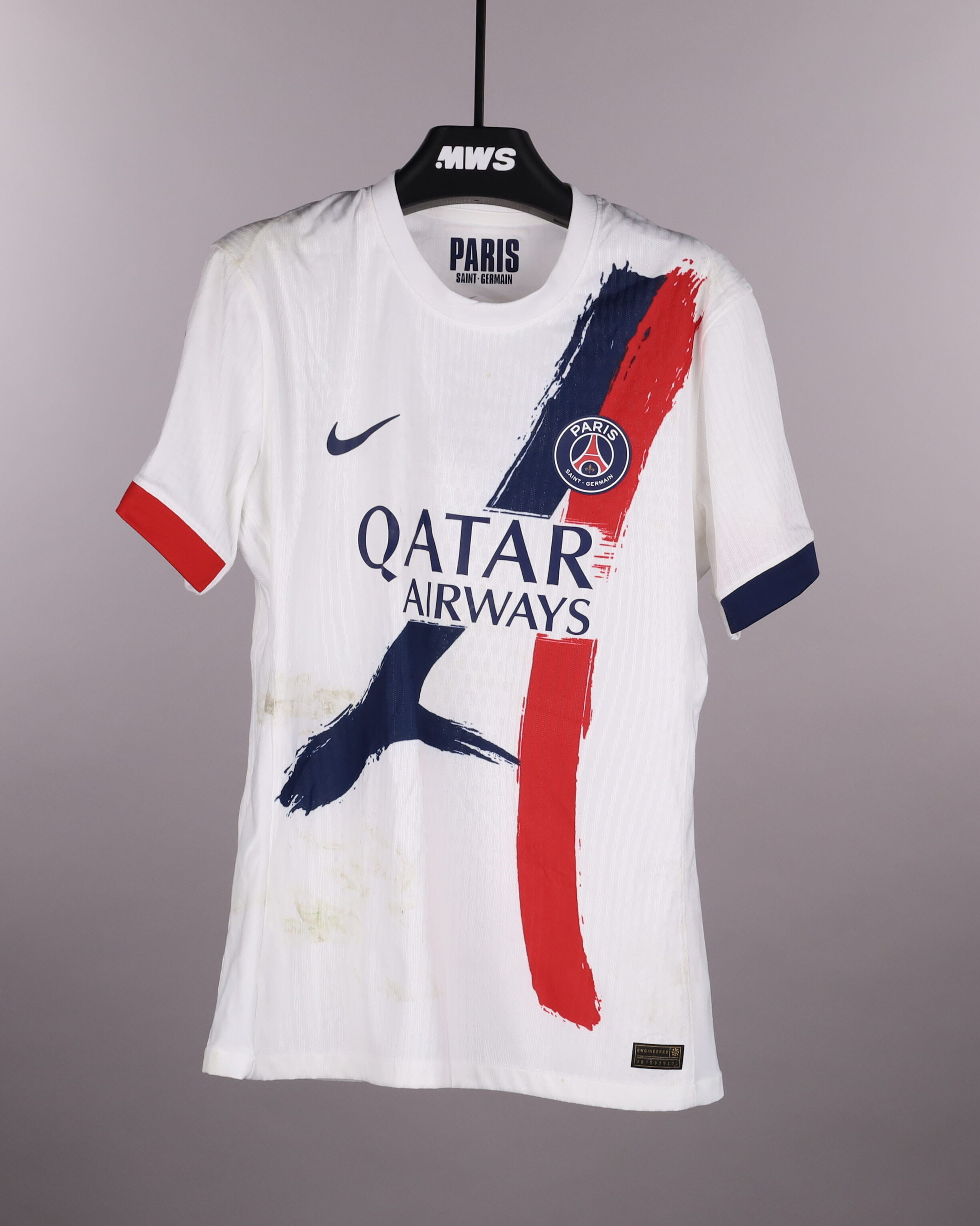 Lucas Hernández Paris Saint-Germain shirt