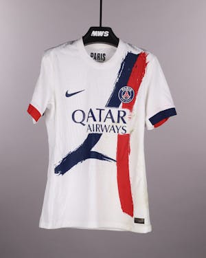 Camisola de Quentin Ndjantou, Paris Saint-Germain