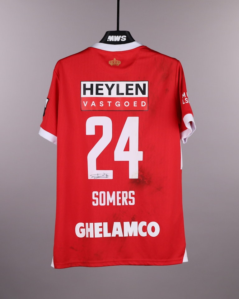 Thibo Somers Royal Antwerp FC shirt