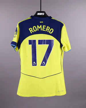 Cristian Romero Tottenham Hotspur shirt