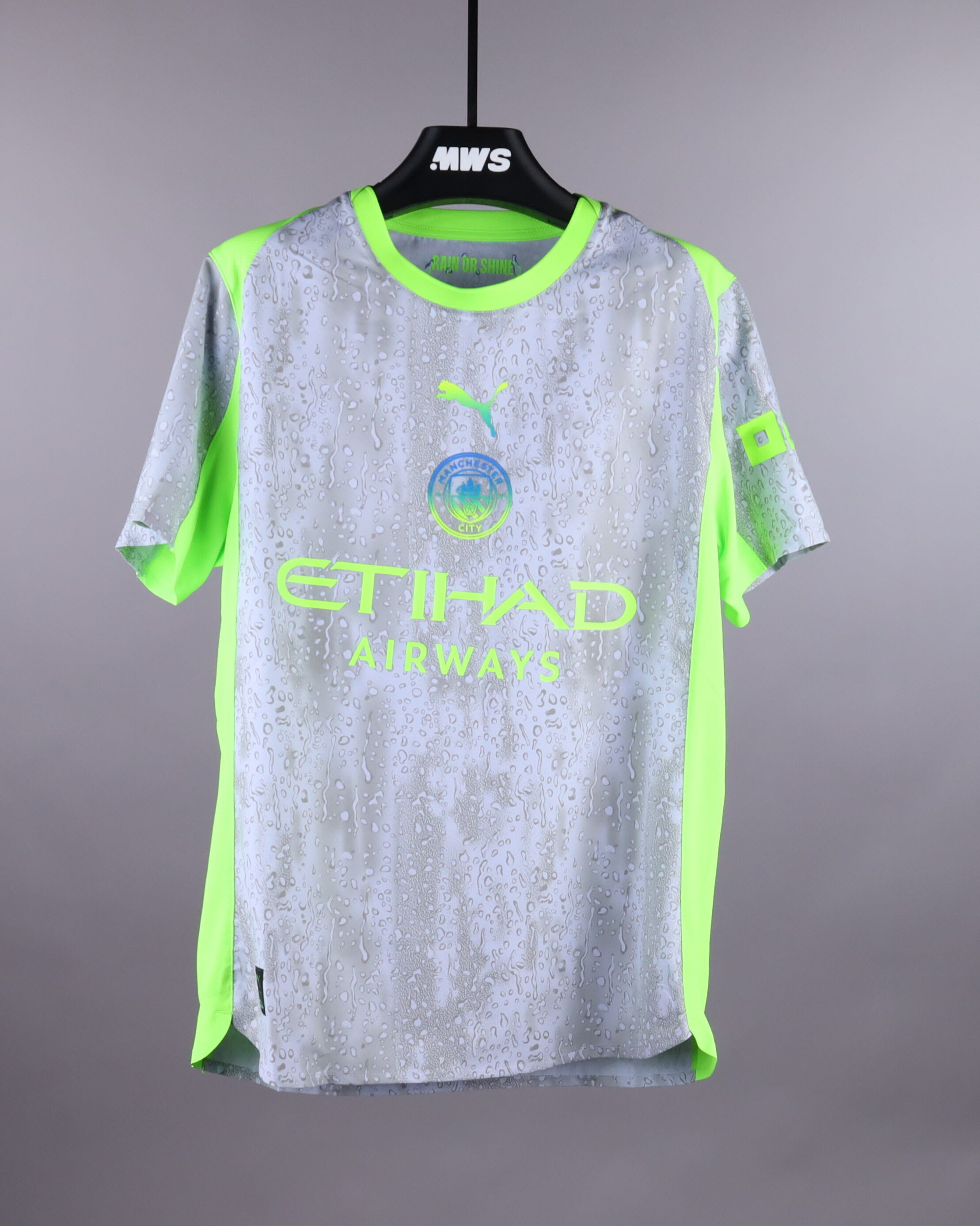 Tijjani Reijnders Manchester City shirt