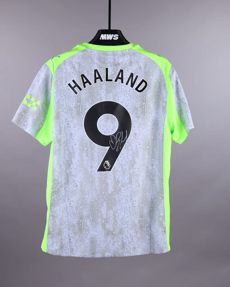 Erling Haaland Manchester City jersey