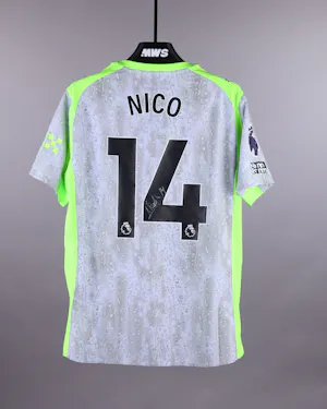 来自Manchester City的Nico González球衣