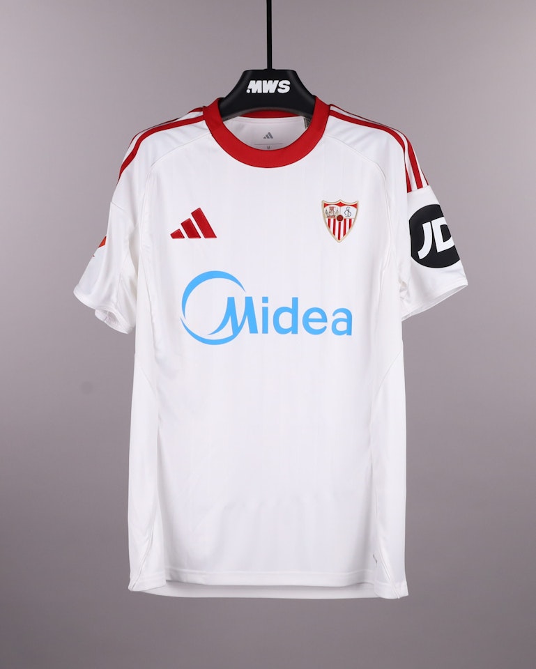 Iker Muñoz Sevilla FC shirt