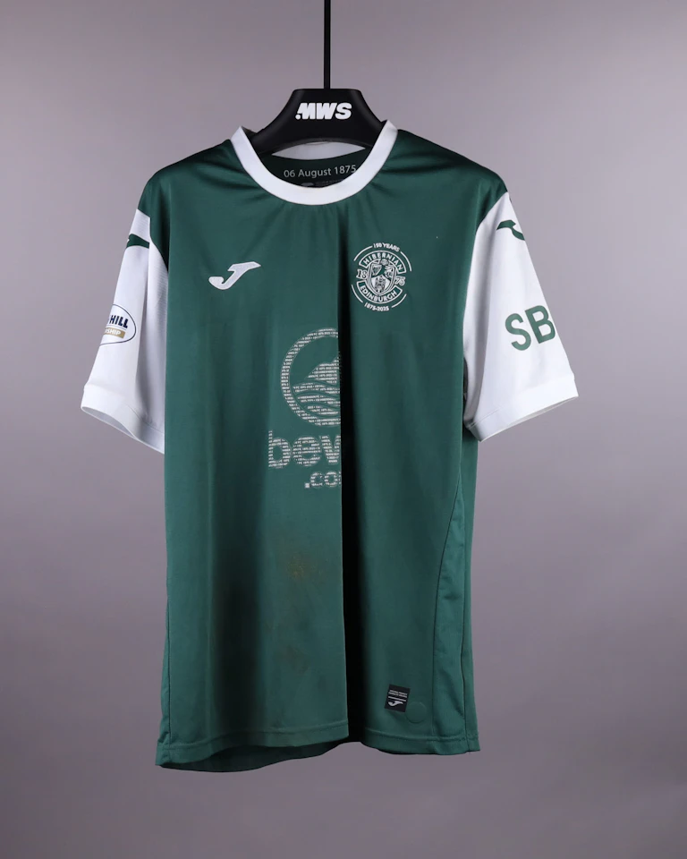 来自Hibernian的Grant Hanley球衣