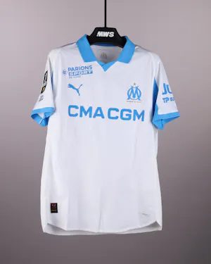 来自Olympique de Marseille的Pierre-Emerick Aubameyang球衣