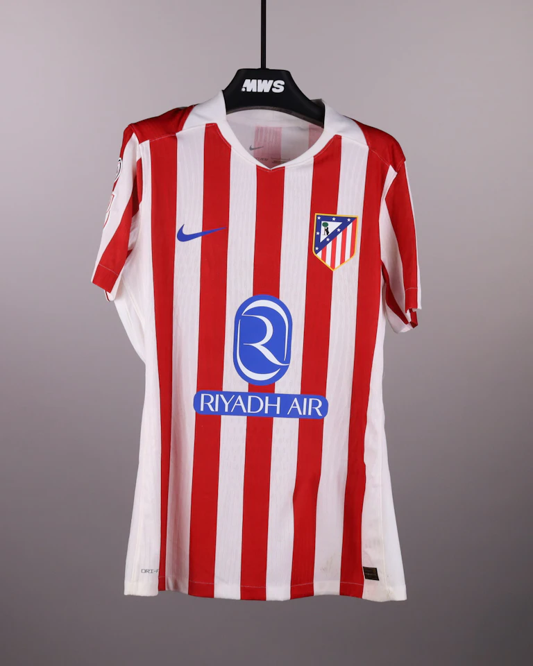 Robin Le Normand Atlético de Madrid jersey