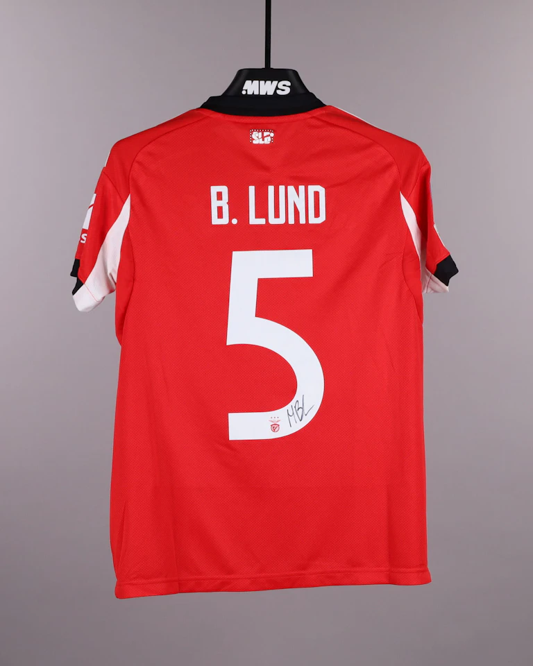 Marit Bratberg Lund SL Benfica W shirt