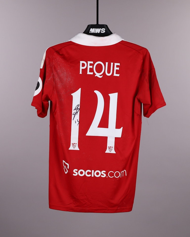 Peque Fernández Sevilla FC jersey