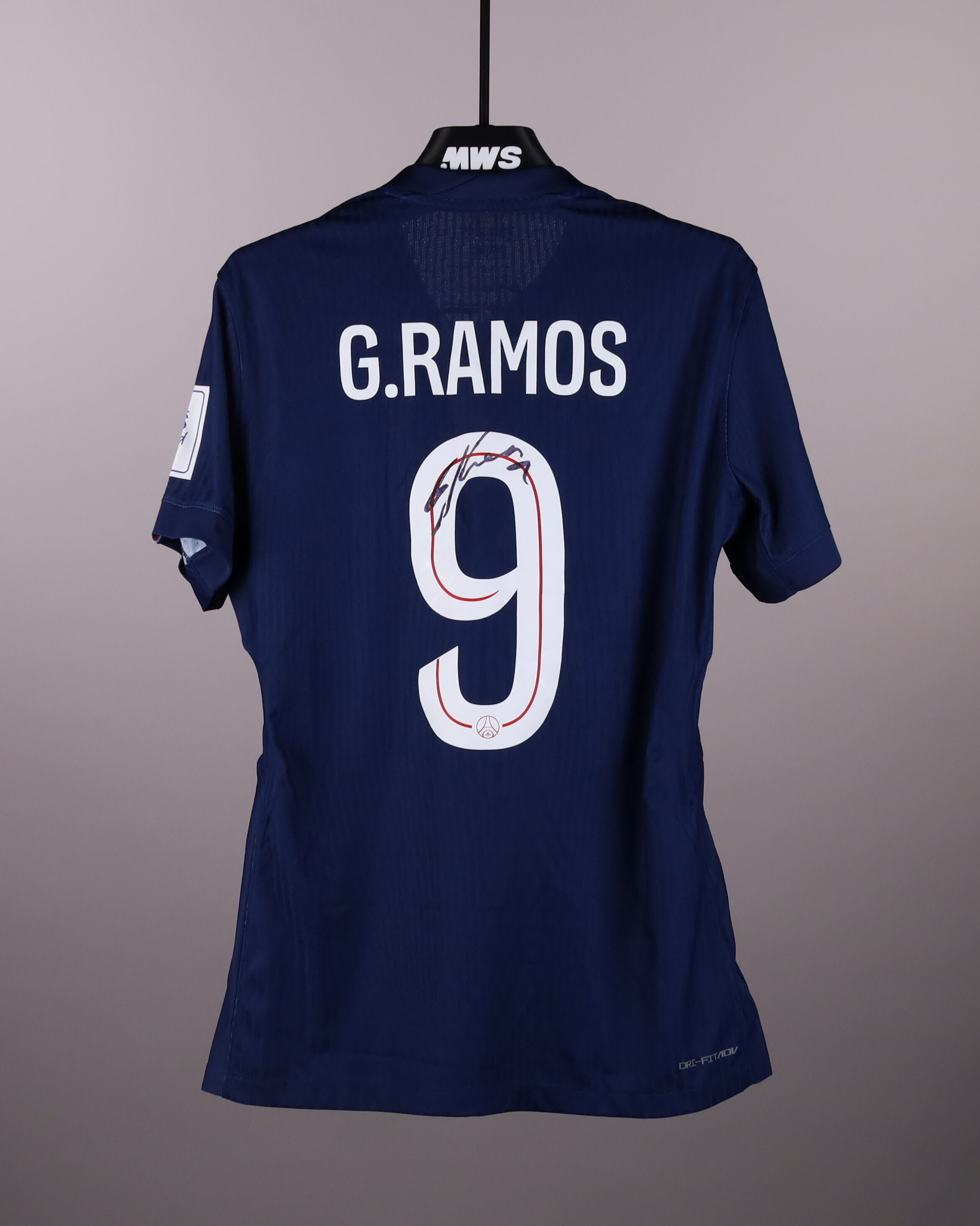 Gonçalo Ramos Paris Saint-Germain shirt