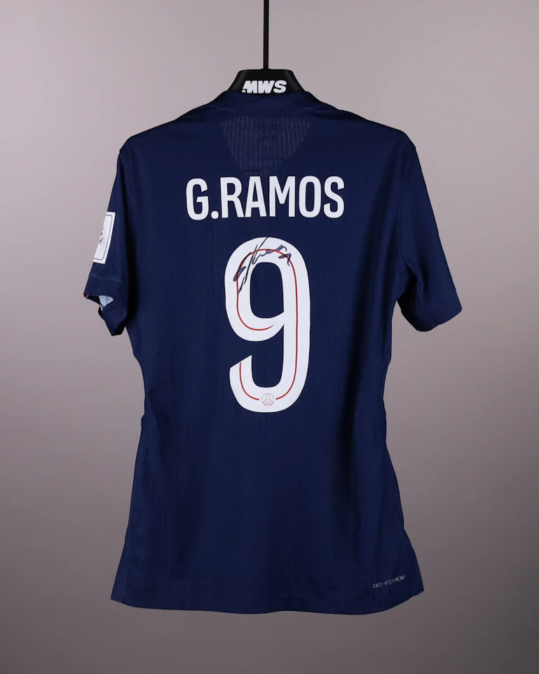 Gonçalo Ramos Paris Saint-Germain shirt