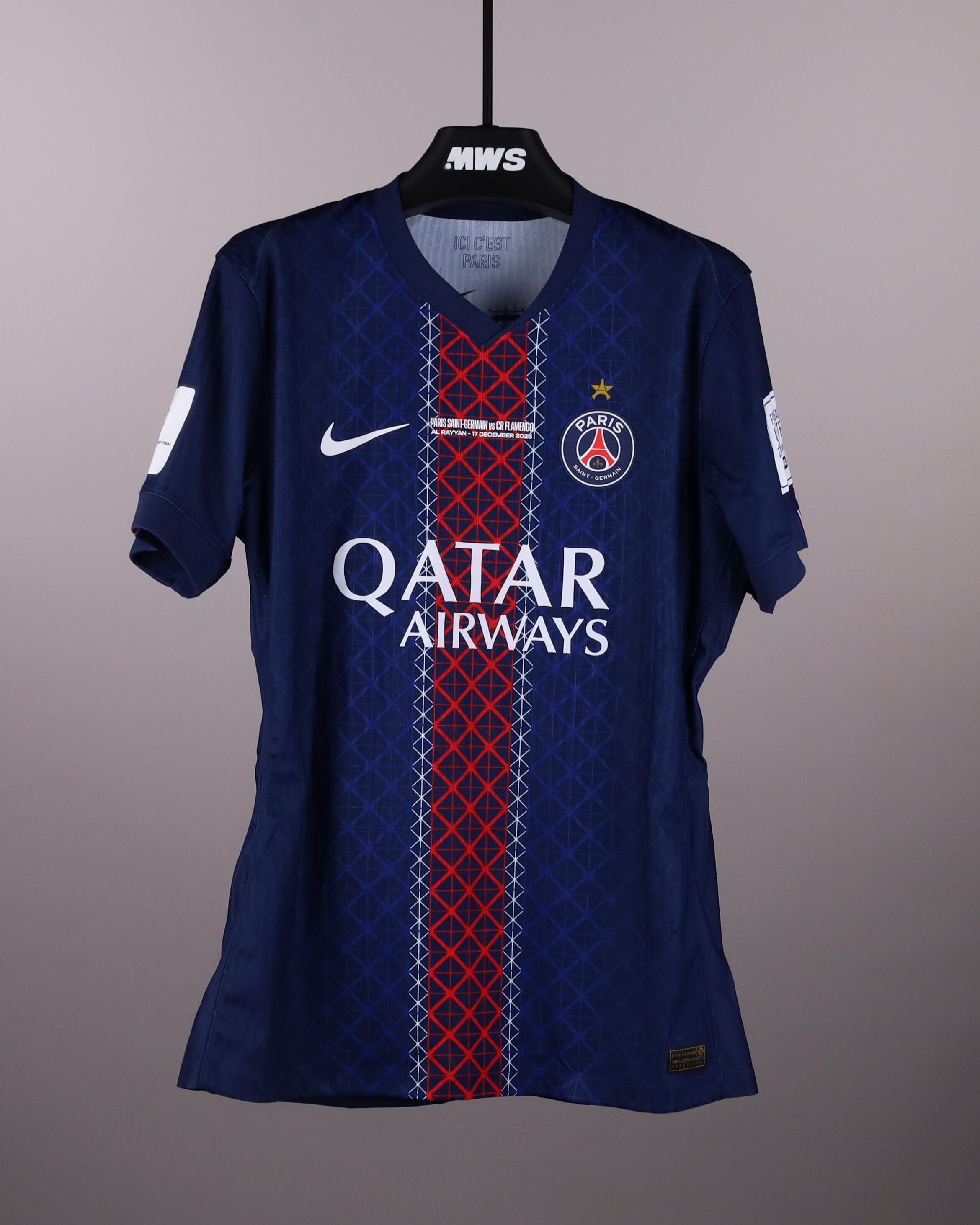 Gonçalo Ramos Paris Saint-Germain shirt