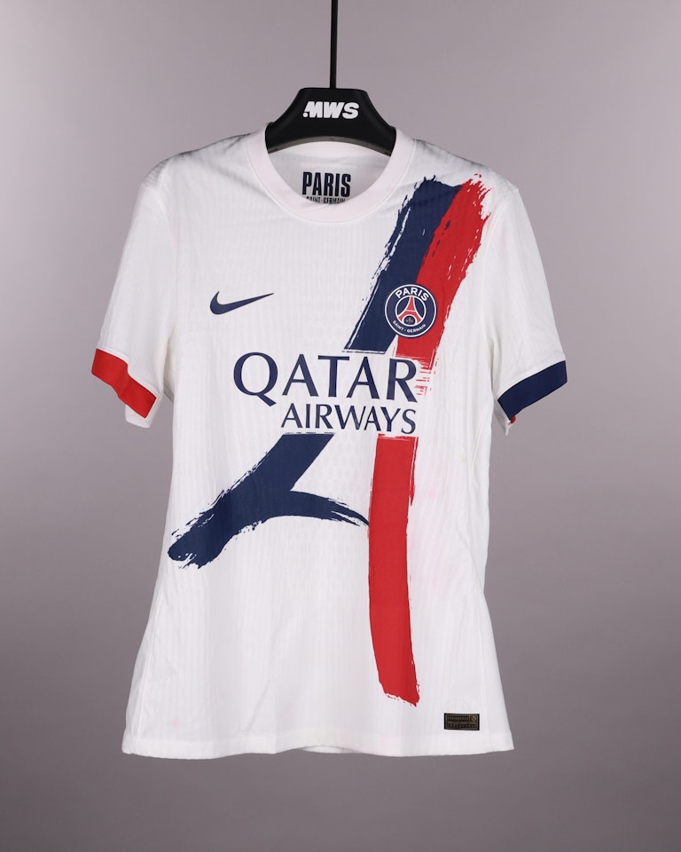 Camisola de Bradley Barcola, Paris Saint-Germain