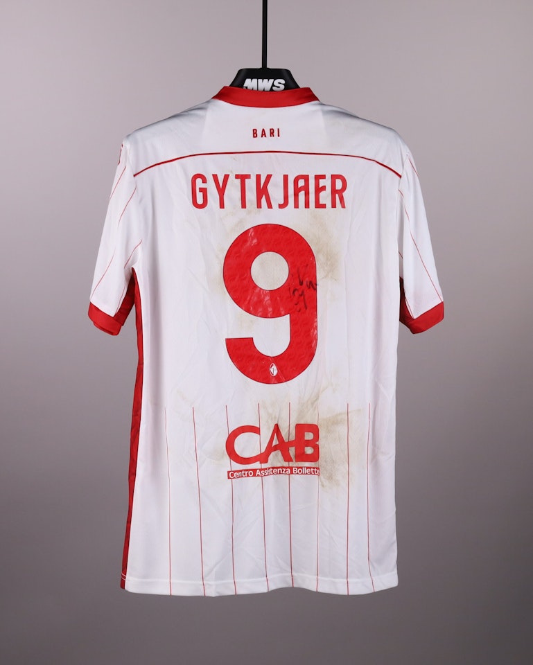 Christian Gytkjær S.S.C. Bari jersey