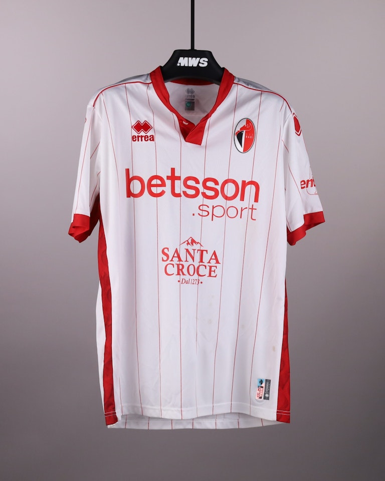Riccardo Burgio S.S.C. Bari jersey