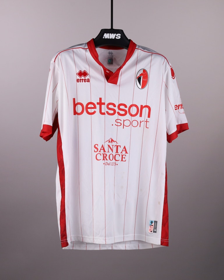Riccardo Burgio S.S.C. Bari jersey