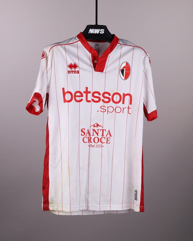 Moussa Mané S.S.C. Bari jersey