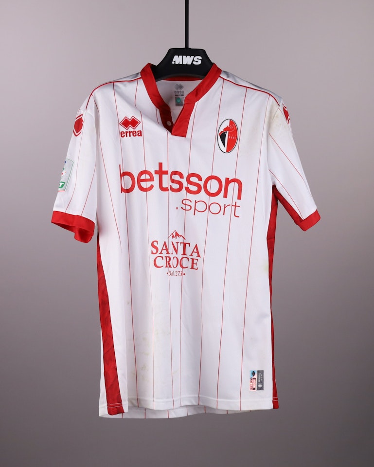 Leonardo Cerri S.S.C. Bari jersey