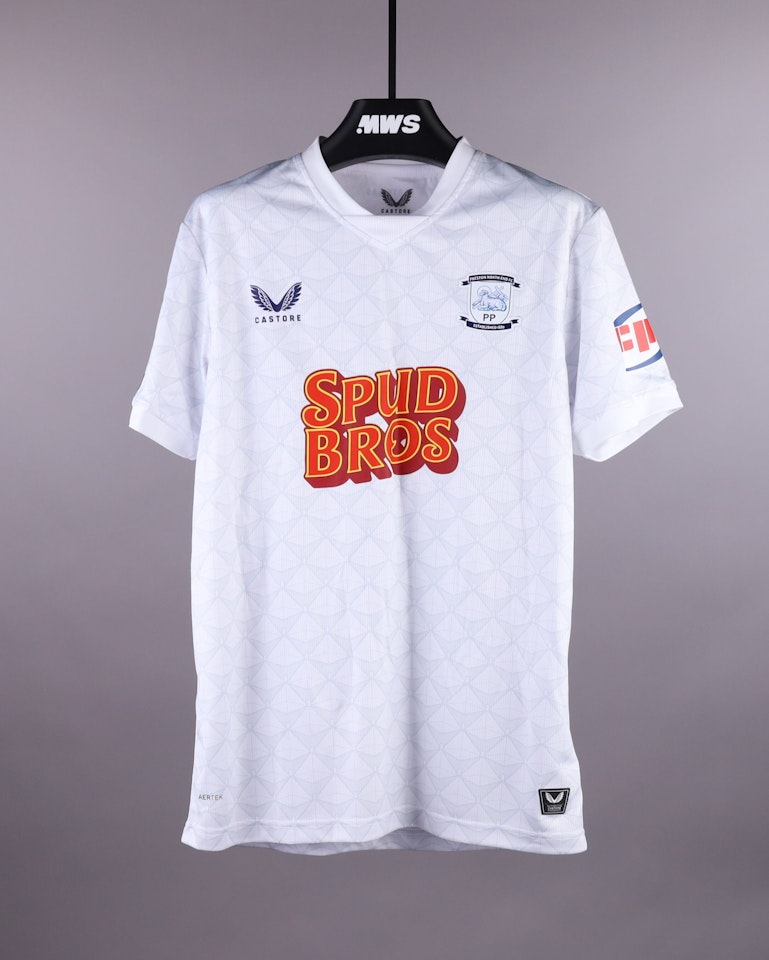 Stefán Teitur Þórðarson Preston North End shirt