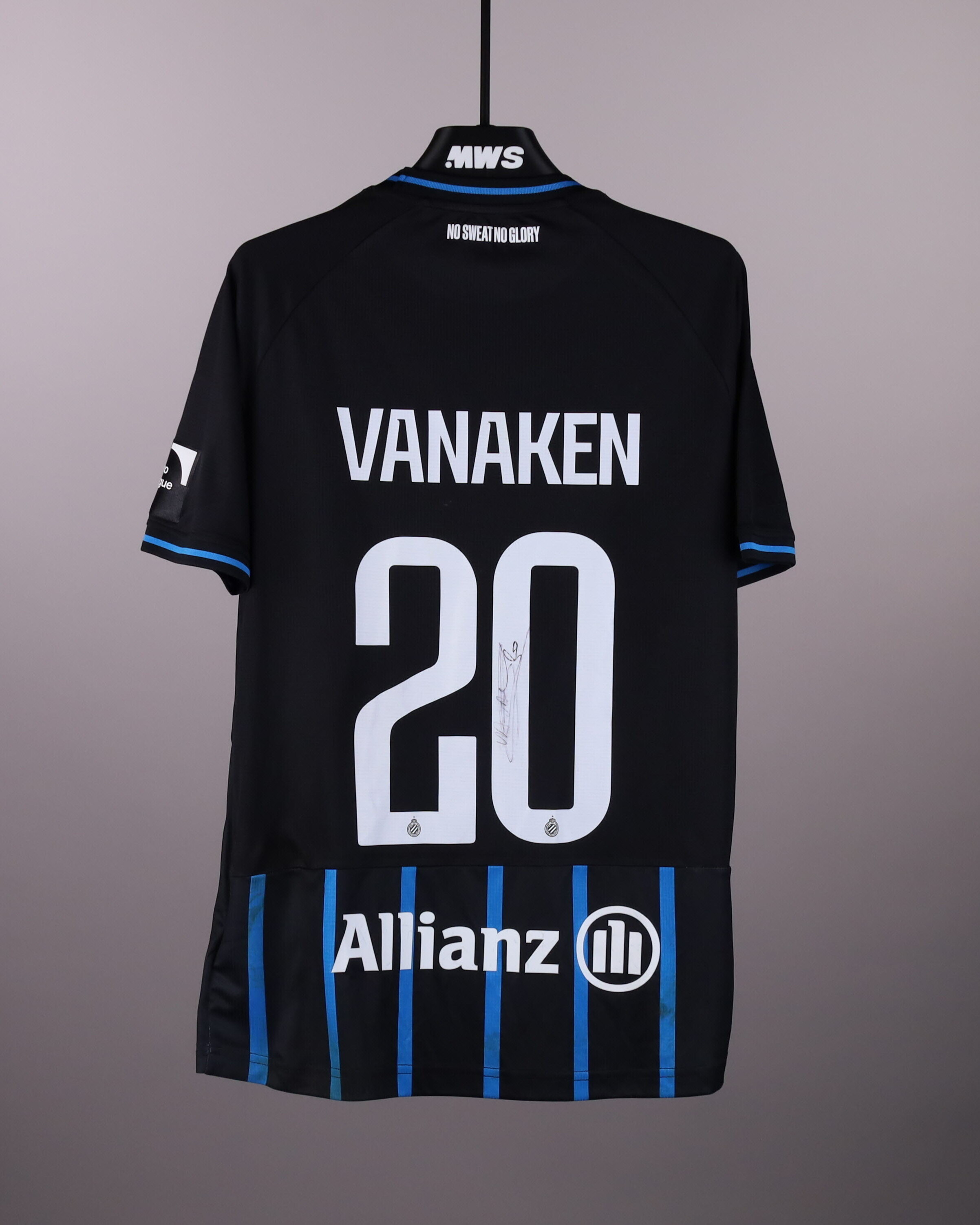 Hans Vanaken Club Brugge shirt
