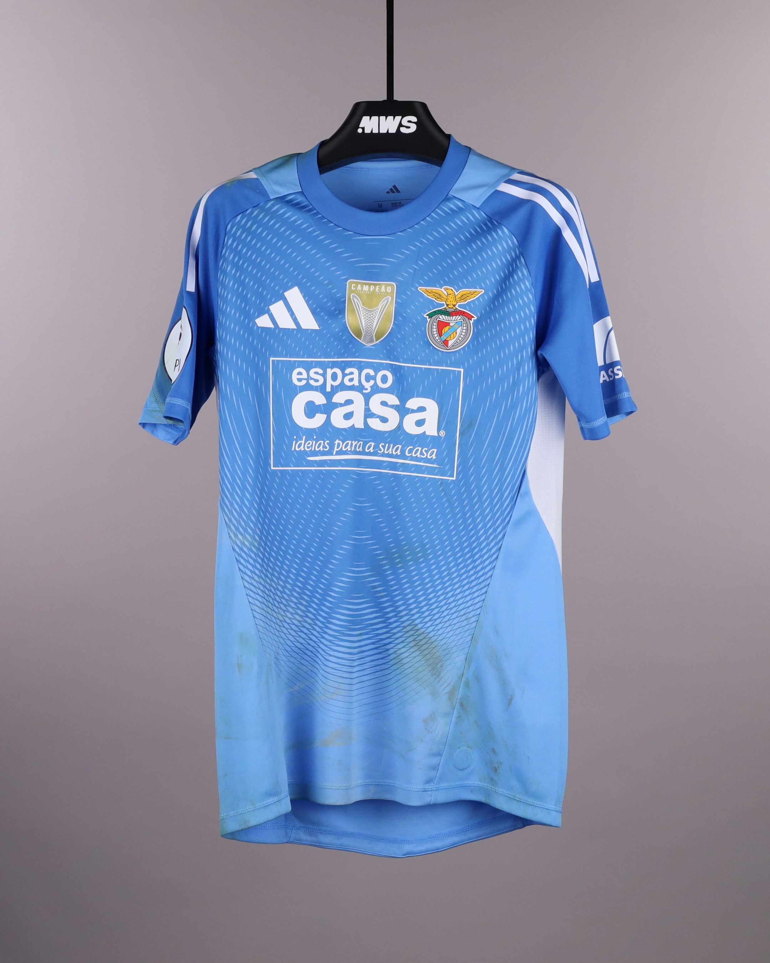Official SL Benfica W Soccer Game-Worn Jerseys Auctions