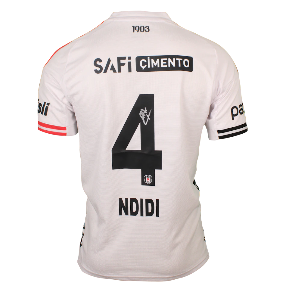 Onyinye Wilfred Ndidi Beşiktaş JK camisa.