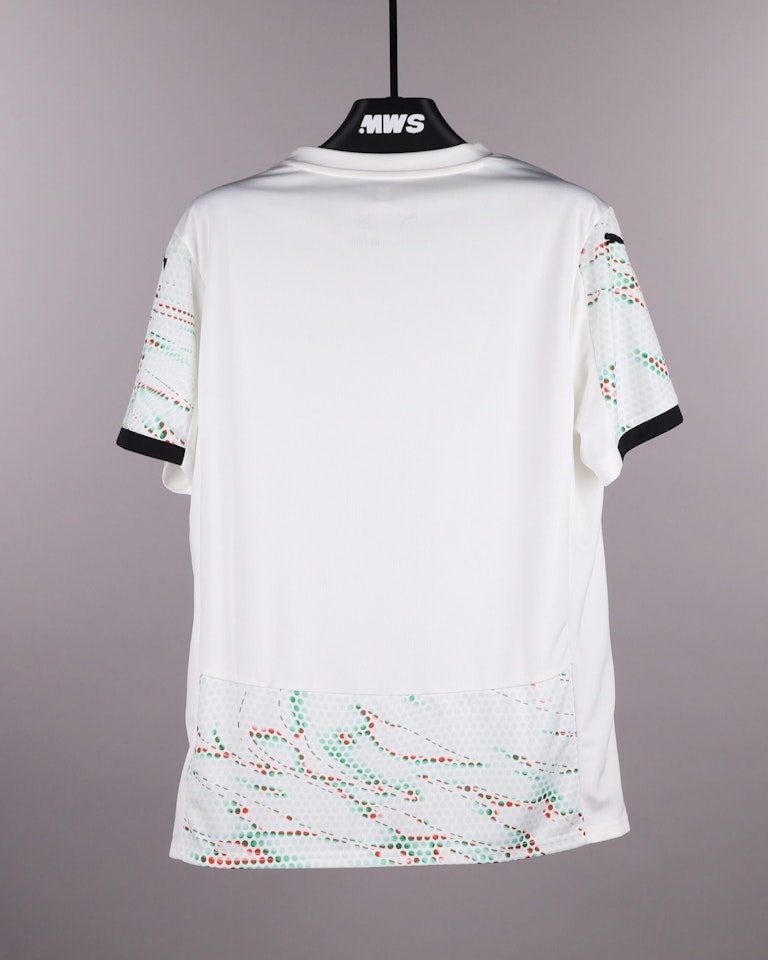 Squad Signed Shirt - 3