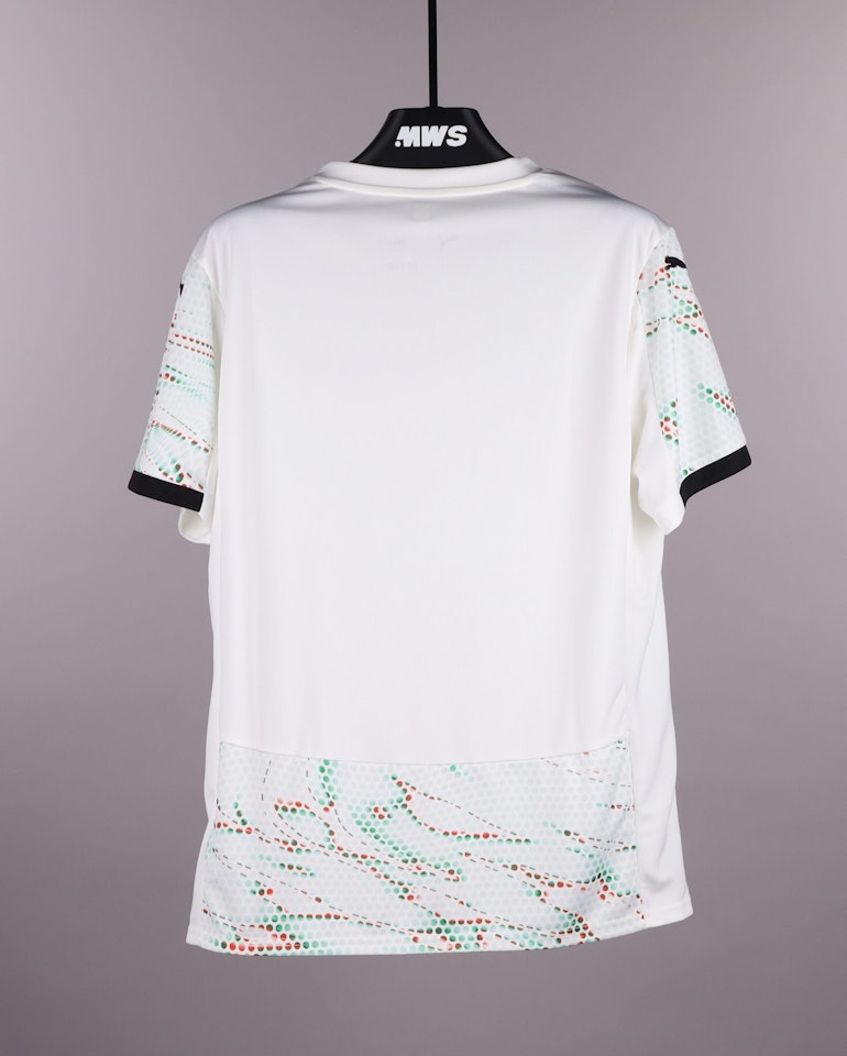 Squad Signed Shirt - 3